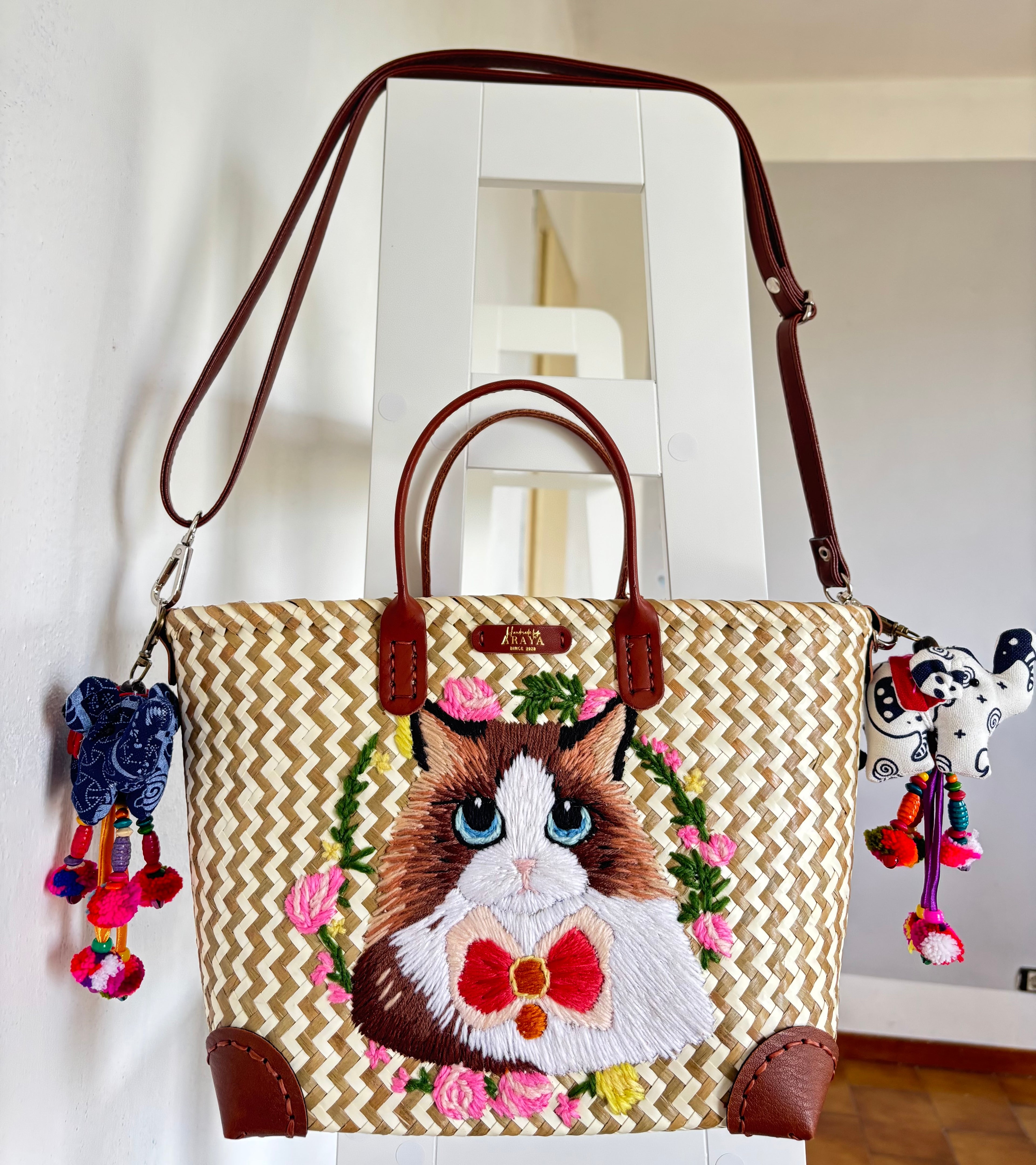 Natural Krajood (Woven) Bag in Elegant brown Cat Style! ++Two Adorable Elephant Keychains