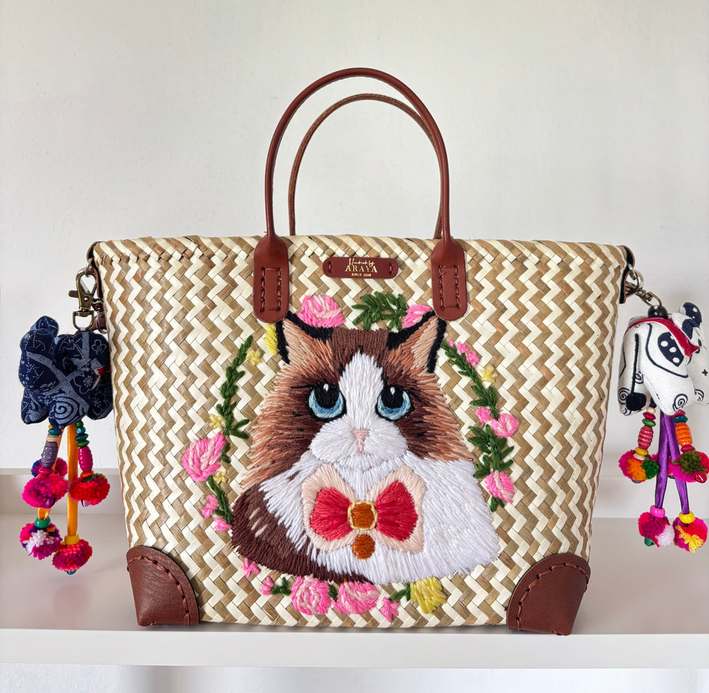 Natural Krajood (Woven) Bag in Elegant brown Cat Style! ++Two Adorable Elephant Keychains