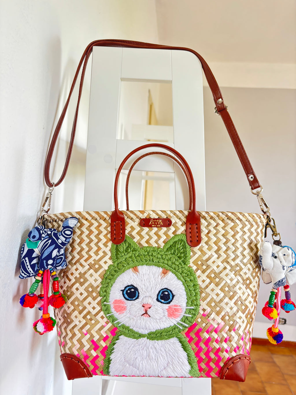 Natural Woven Bag in Green Cat Style!
