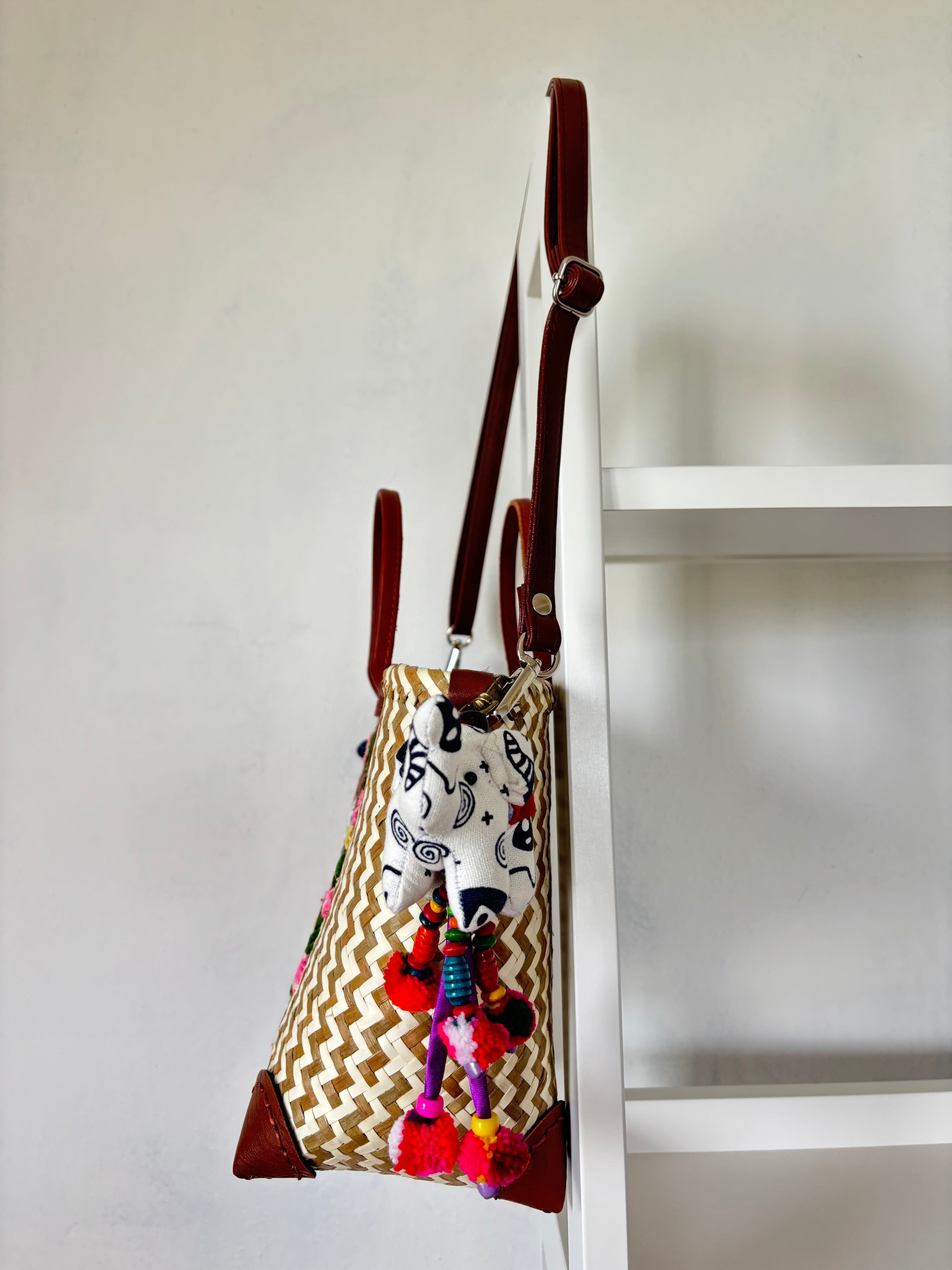 Natural Krajood (Woven) Bag in Elegant brown Cat Style! ++Two Adorable Elephant Keychains