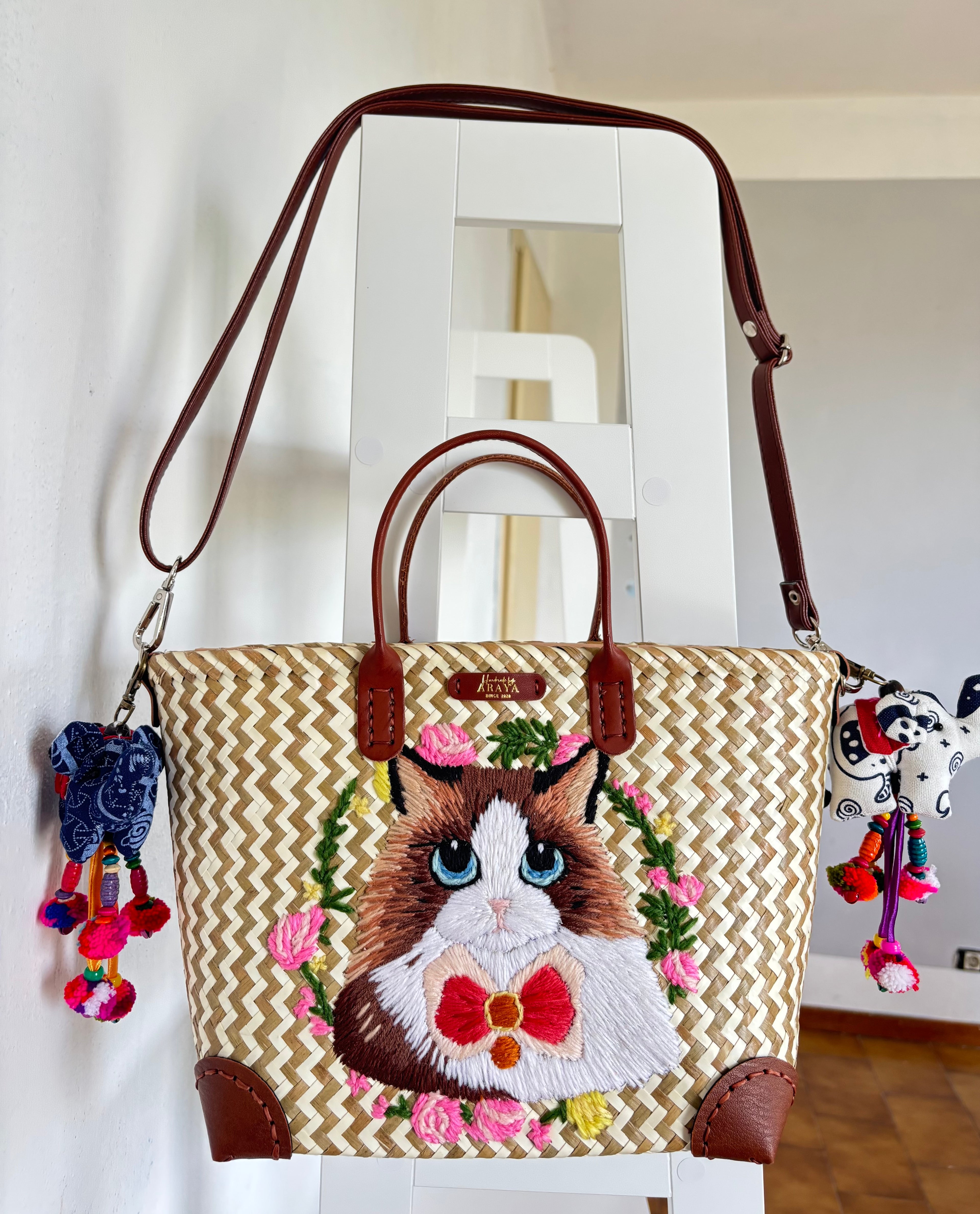 Natural Krajood (Woven) Bag in Elegant brown Cat Style! ++Two Adorable Elephant Keychains
